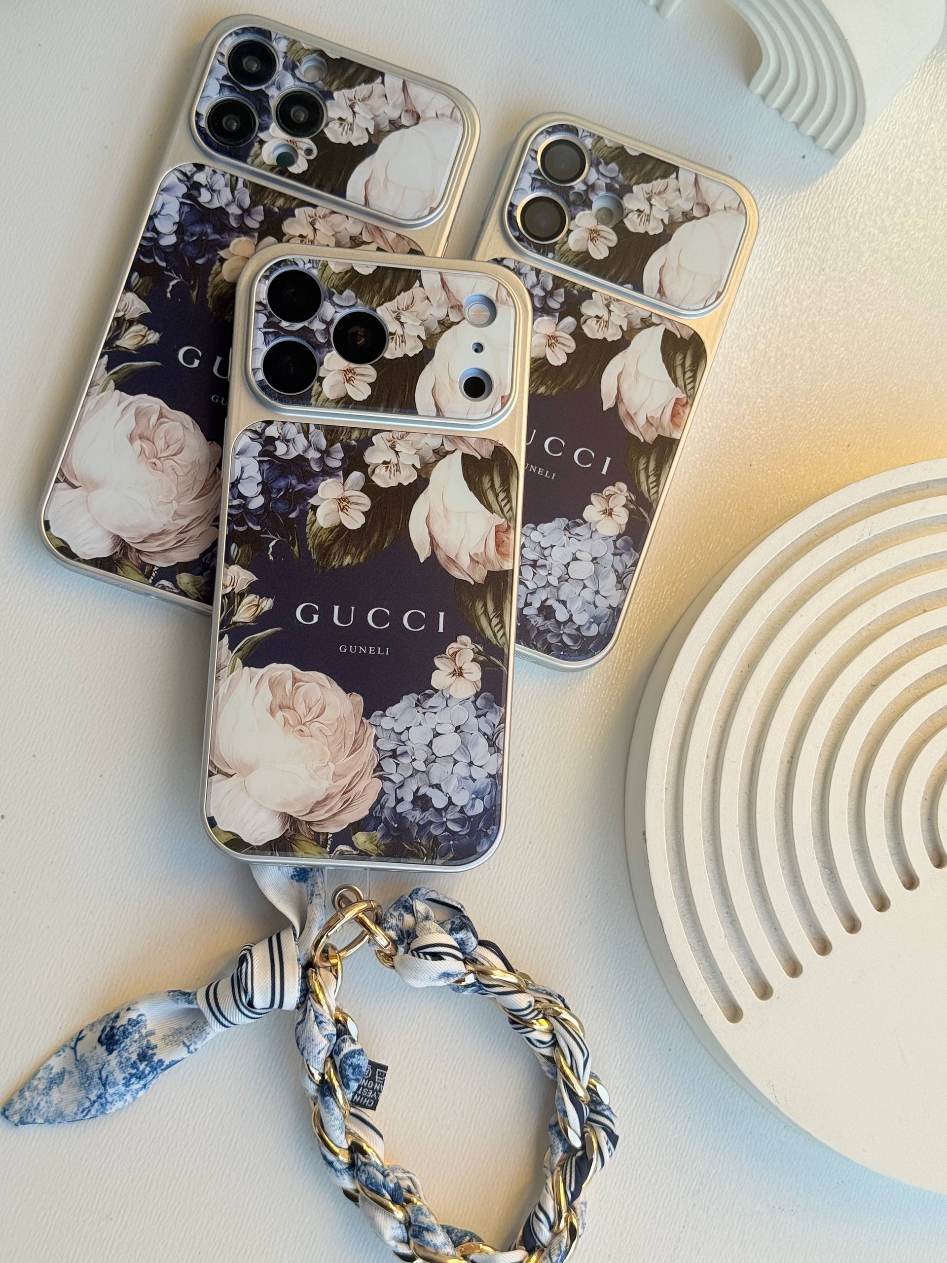قاب گوشی CUCCI کیس گلدار